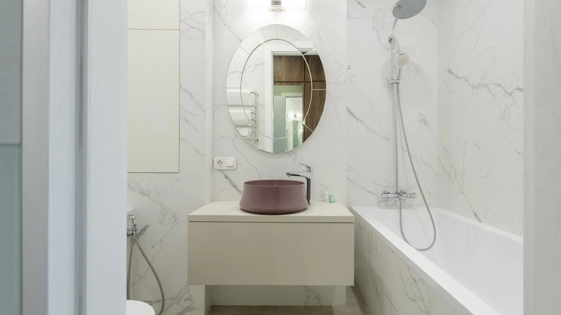 Petrovdom Apartments 20-277 In Rc Central Park ,7 John Mccain Street Kiev Ucraina