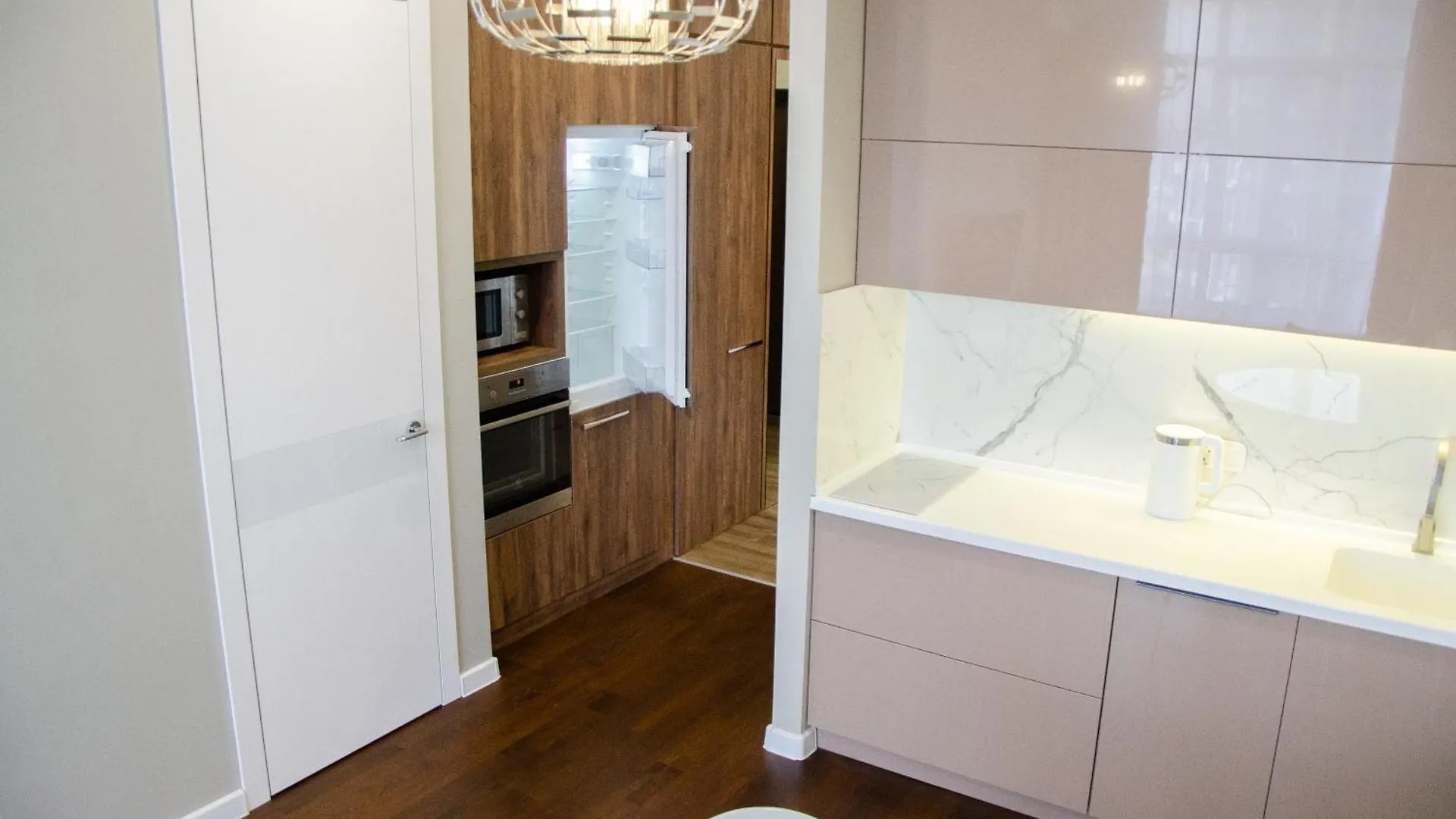 Petrovdom Apartments 20-277 In Rc Central Park ,7 John Mccain Street Kyjev Ukrajina