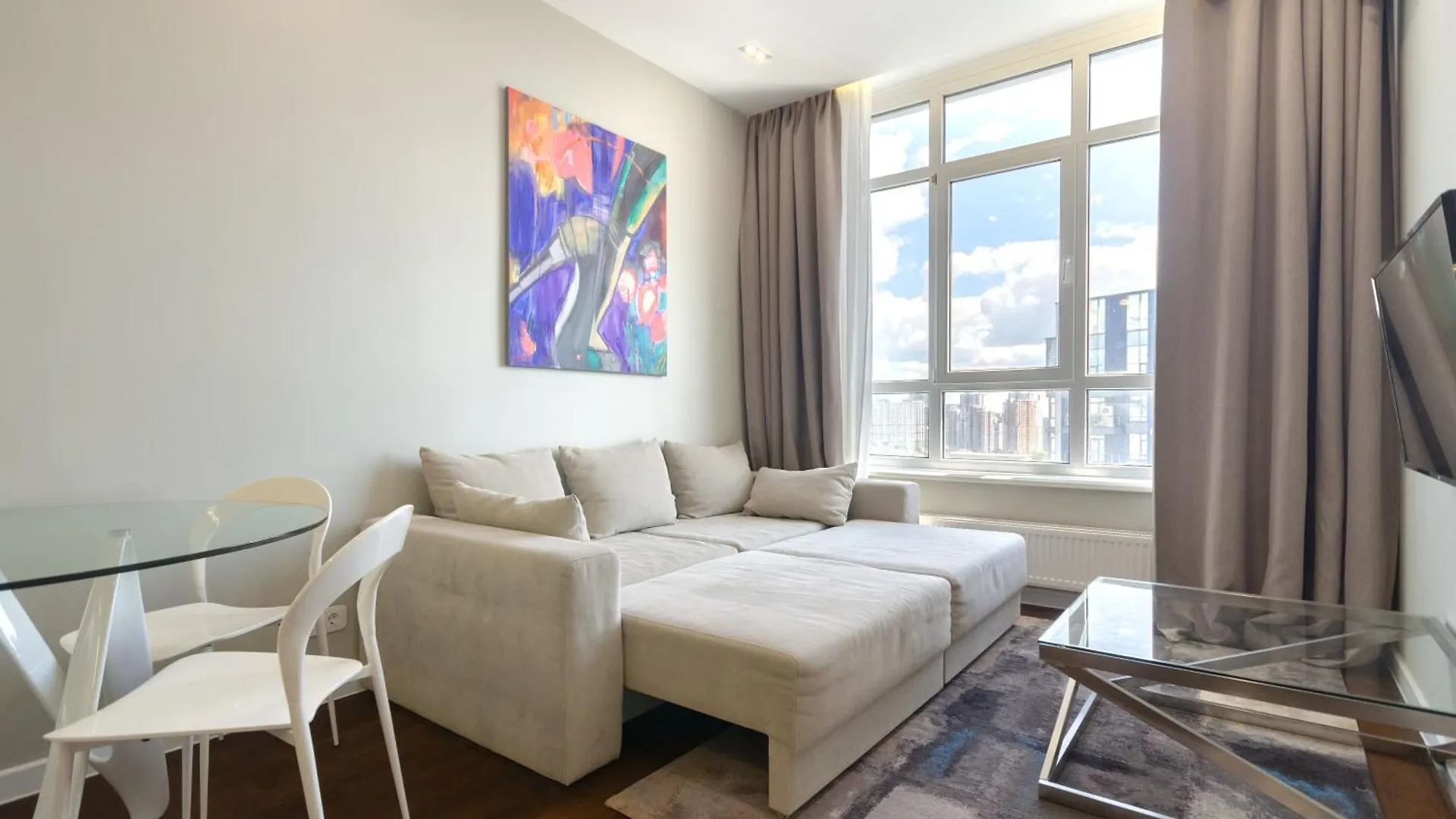 Petrovdom Apartments 20-277 In Rc Central Park ,7 John Mccain Street Kyjev